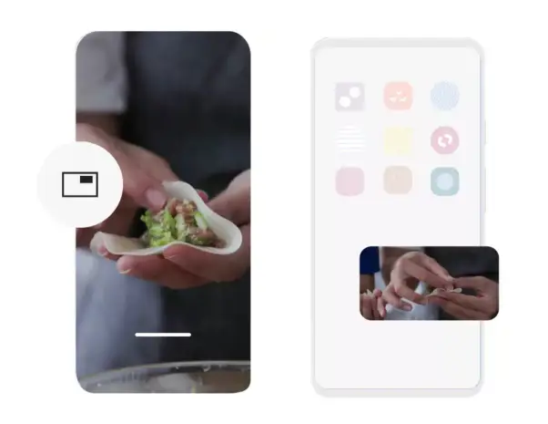 유튜브 프리미엄 기능 중 백그라운드 재생과 멀티태스킹을 활용하는 손과 모바일 화면.