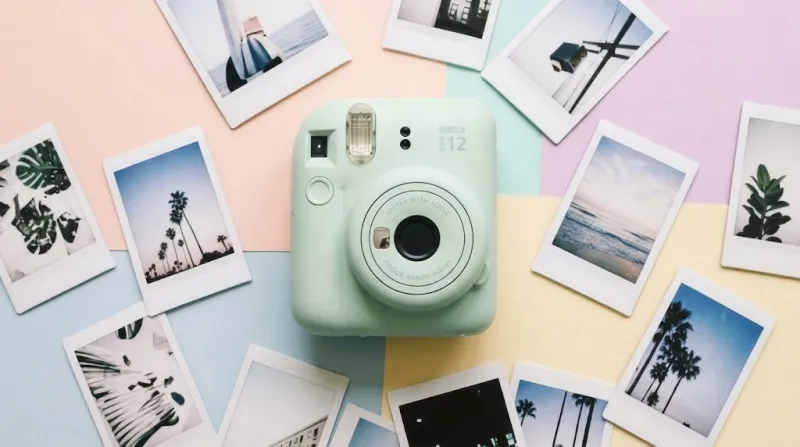 인스탁스 미니12 코닥 미니샷 비교- 화이트데이 선물로 추천하는 즉석카메라 감성 연출